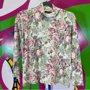 Vintage Eddie Bauer, Floral Turtleneck Long Sleeve Shirt. Size Medium Petite.